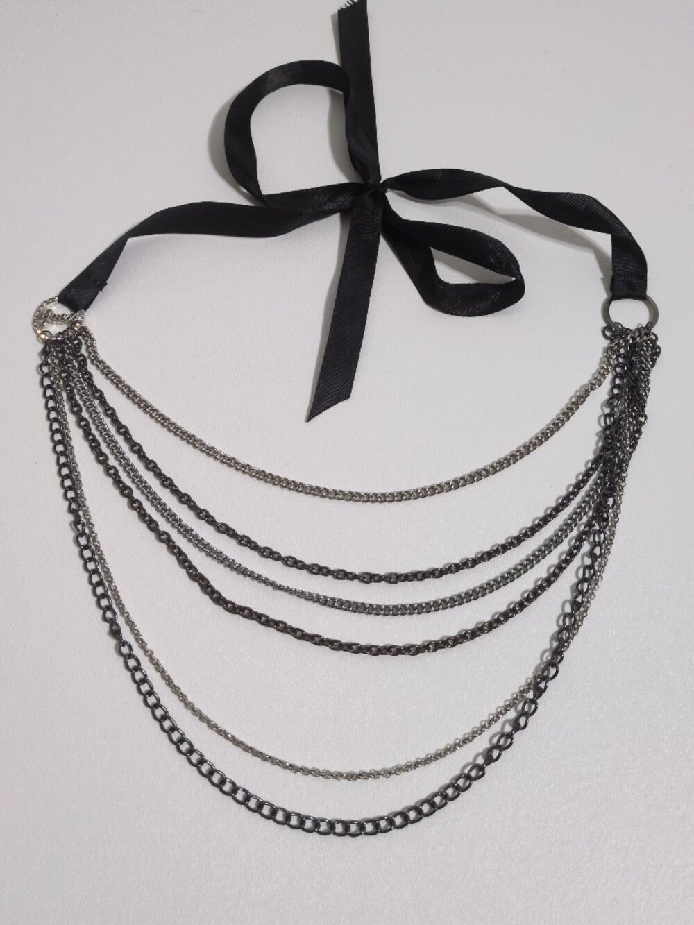 Guess Waterfall Chains Necklace Silver Tones Gunmetal Ribbon Clear Rhinestones
